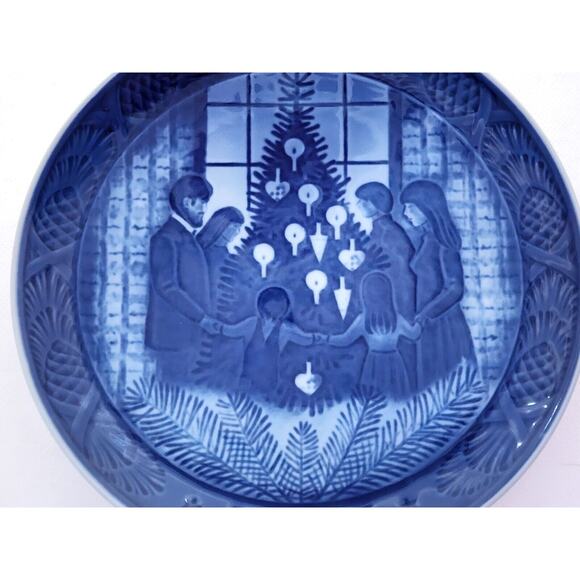PLATE-ROYAL COPENHAGEN-BLUE CHRISTMAS COLLECTION-MERRY CHRISTMAS-1983 - Picture 4 of 7